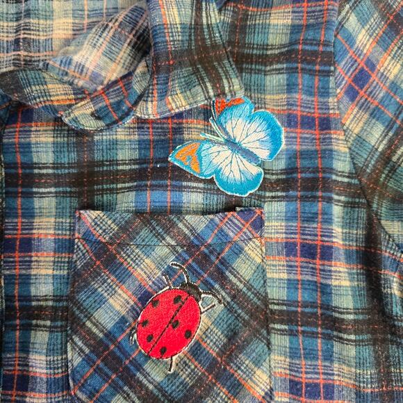 Urban Girl Plaid Roll tab Sleeve Button Down with iron on Patches size Medium - Picture 2 of 11